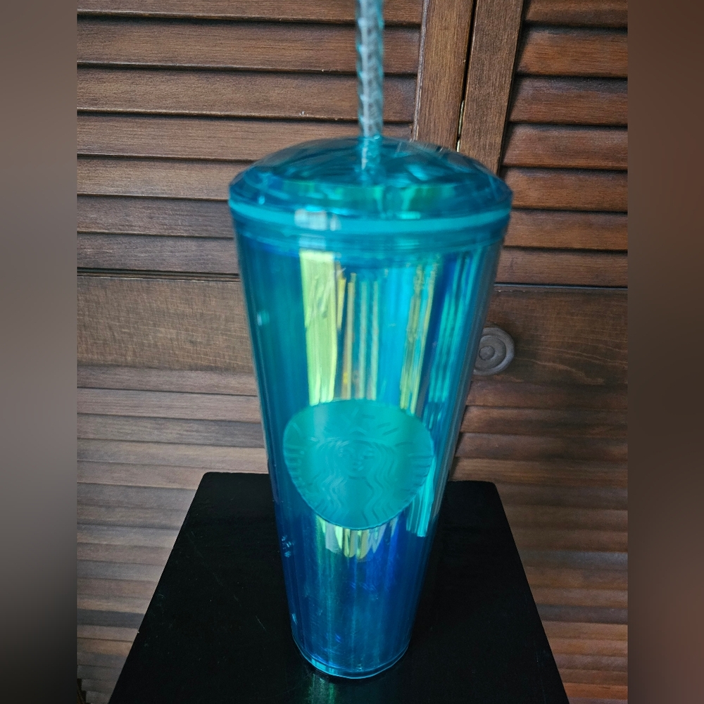 Starbucks Tumbler 24 oz. Iridescent Blue with Dome Lid & Matching Straw